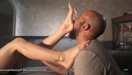 SWEET TEEN FOOT DOMINATION - smartphone version