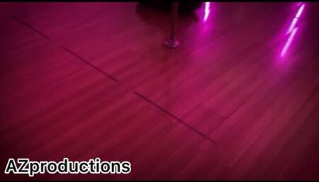 Lucazfox pole dancing