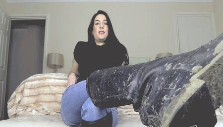 Riding Boot Bitch (480p)