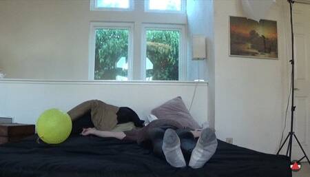 Humping and Bouncing a balloon