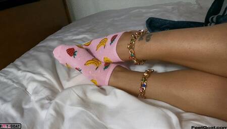 Sloppy thick latina Reyna Lorena footjob, sloppy self worship, spitty handjob, and a big load cum on soles!