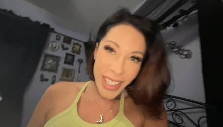 Your Sexy Giantess Girlfriend Nikki Brooks Teases & Eats You (HD 1080p MP4)