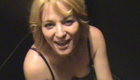 Carmen Meets And Plays With BBC Traveler At The Hole! (mp4)