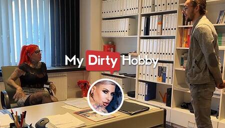 Glamorous courtesan at roleplay action