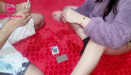 Jouer à un jeu avec hobi لعبنا لعبة الحواء بكارطة مغربية أححح ربحنا حوية و مصيصة