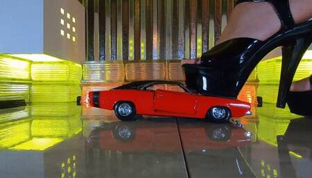 Melissa In Super Freak Stomping