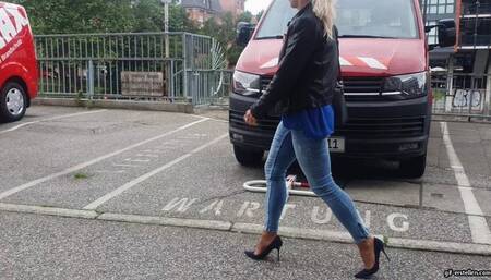 dirty Milffeet in sweaty Pantyhose HD wmv 1920x1080