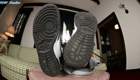 KKQing back one last time! Big sneakers and BIGGER SOCKED FEET! - MP4