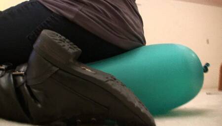 Efficient Farting on a balloon through jeans