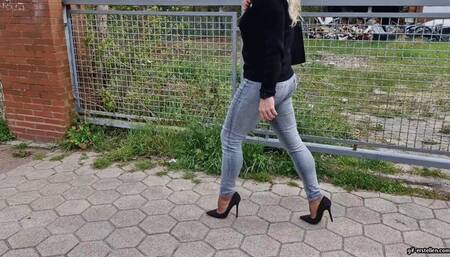 My shoe falls into the river and floats awaywmv 1280 x 720