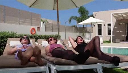 Gyros Girls - Goettliche Nylontraeume