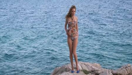 866 curly natural hairy Draco Nobilis swam nude in ocean