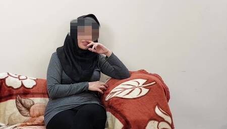 دختره نماینده بیمه بود اومد شرکت میخواست منو و بقیه همکارامو بیمه کنه منم شرایطو گفتم.(سکس داستانی)