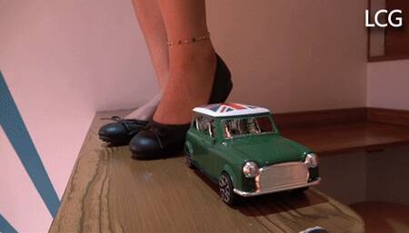 Martina Hates Mini Cooper