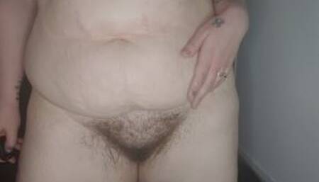 Horny BBW EmilieXO Rubs Oil All Over Her Big Tits, Soft Belly and Thick Thighs