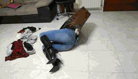 How can she get out of here now? AVI (1920x1080) FHD