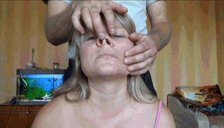 play with her nose Ff