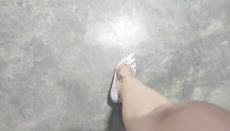 Stephanie super sexy dangling and high heels teasing