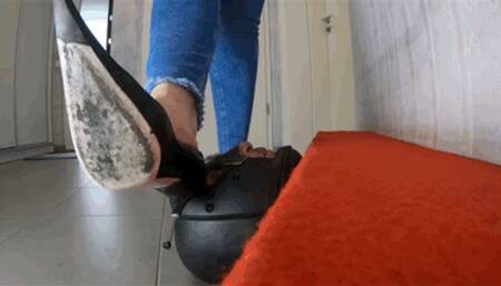 CC - A mask for my shoe cleaner 4