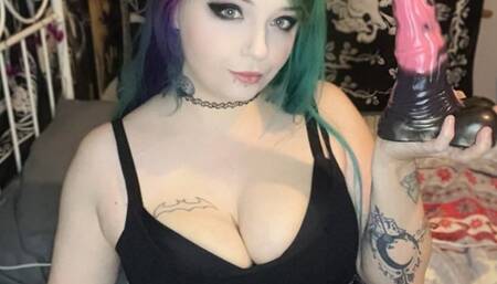 Chubby goth massive dildo play