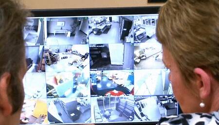 SHE GETS FUCKED BY HER HUSBAND'S BLACK EMPLOYEE