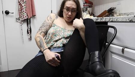 Lil stepbro & his pantyhose fetish