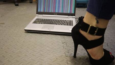 laptop crush with high heels