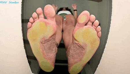 KKqing plays rough! Watch out!! - MOV