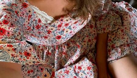 this is what your submissive girlfriend would send you =P