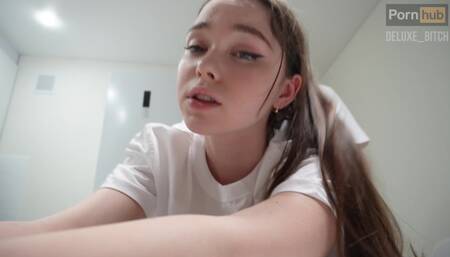 Stepsister made breakfast and got a mouthful of cum.Deluxe_Bitch