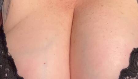 Sneezing powder and bouncy boob