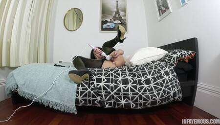 Faye Taylor Gold Tights Double Pussy
