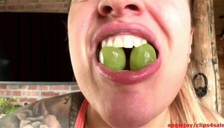 Berry & Grape Challenge wmv