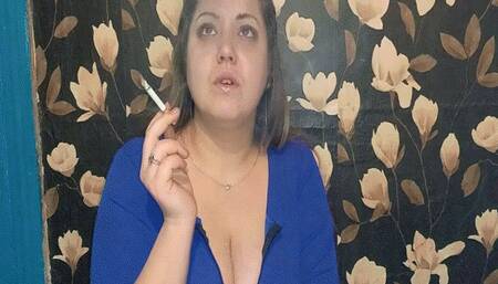 Hide the ashes between boobs MP4