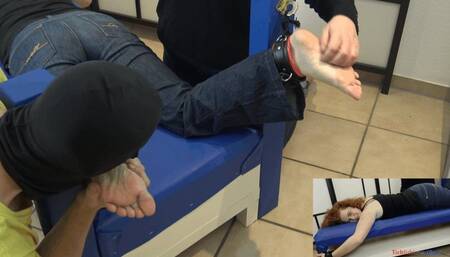 Niniane - Double-Teamed on the Bench (FHD)