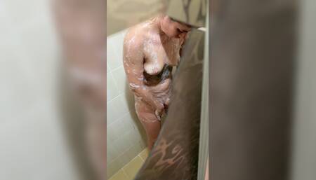 Peeking Me Showering with Soap and Body Oil After