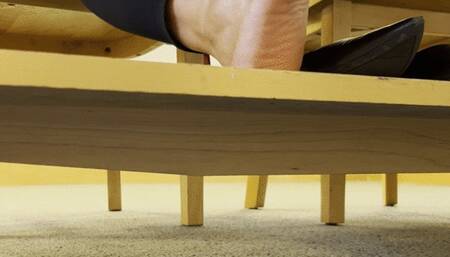 Candid Barefoot rubbing and taking flats!