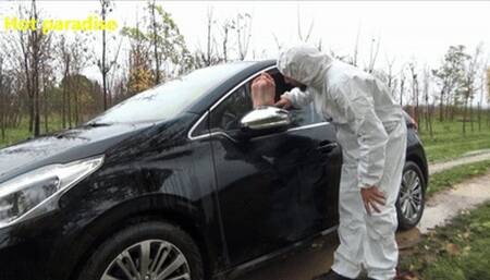 With my work outfit, I lick Savana's feet, in the rain then in her car (Savana & Bob45) HD