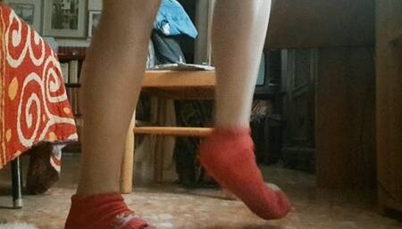 THICK SOCKS AND NUDE PANTYHOSE