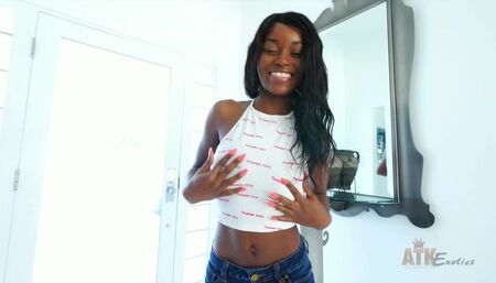 Kandie Monaee