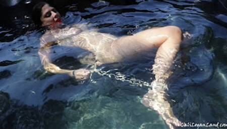 Hogtied in the Hot Tub: Cali Logan Socking Wet, Bound and Gagged (hd)
