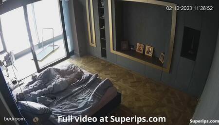 IPCAM – American girl masturbates with Apple Vision Pro