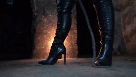 SHEELA SINNER - BREATHLESS AND GUARDED