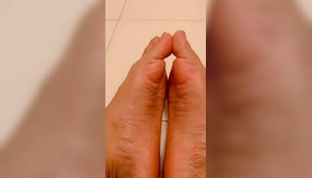 She’s Using Oils for Her Feet’s and Legs. It’s Look Very Sexy and Hot.
