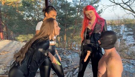 Group facefucking, throat training in urbex