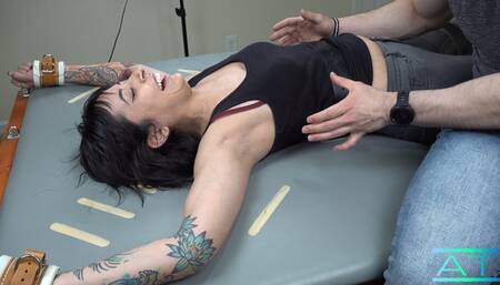 Uncontrollable Laughter (4K)