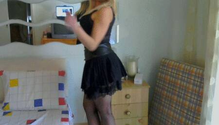 Milfs Hot Strip tease&Masturbation till orgasm