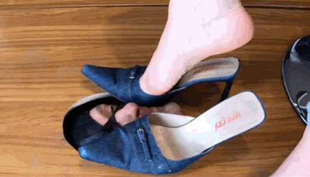 CC - Filthy sandals and bare feet