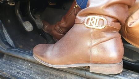 Revving my BMW e46 Brown Leather Boots