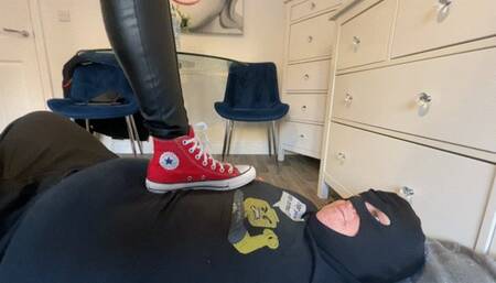 Jenna's Converse Trample